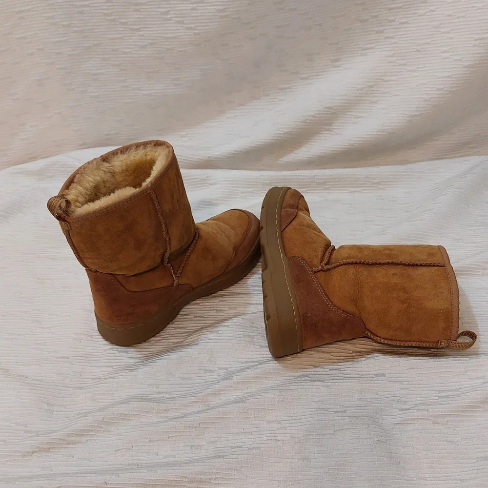 L.L. Bean Tan Suede Winter Boots